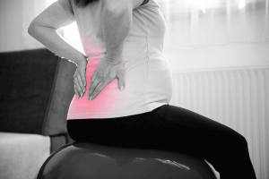 back-pain-during-pregnancy-300x200